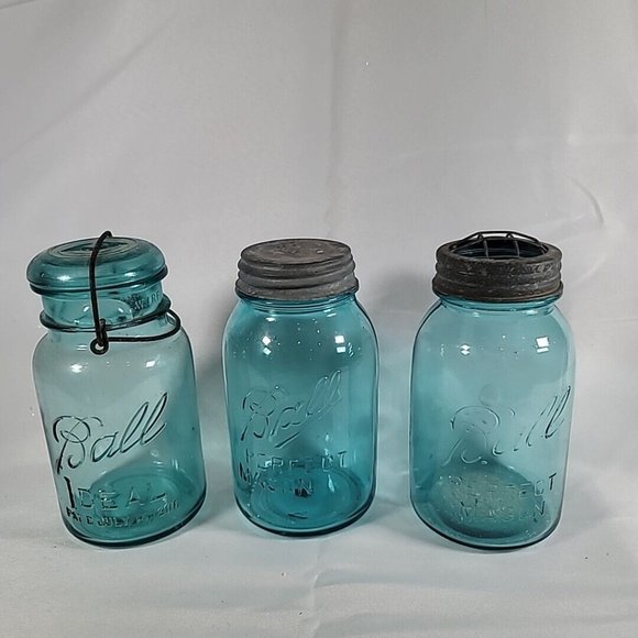 3 Vintage Ball Ideal Perfect Blue Mason Jar Glass Metal Lid Wire Bail Quart